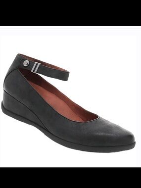 Dansko Sz 37 / 7 Shaylee Black Waterproof Leather Comfort Shoe